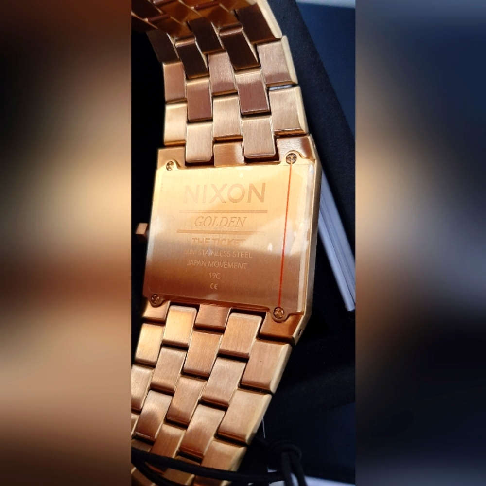 Nixon Ticket II Quartz Gold Watch *NWT* - Picture 14 of 16